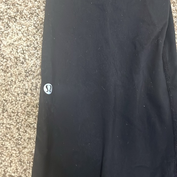 Lululemon crossover straight leg leggings size 6 - Picture 4 of 7